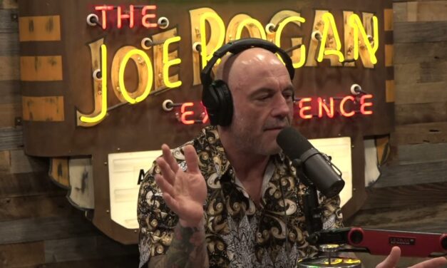 Joe Rogan Experience #2028 – Jermey Corbell & George Knapp