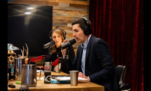 Joe Rogan Experience #2210 –  Calley Means & Casey Means, MD