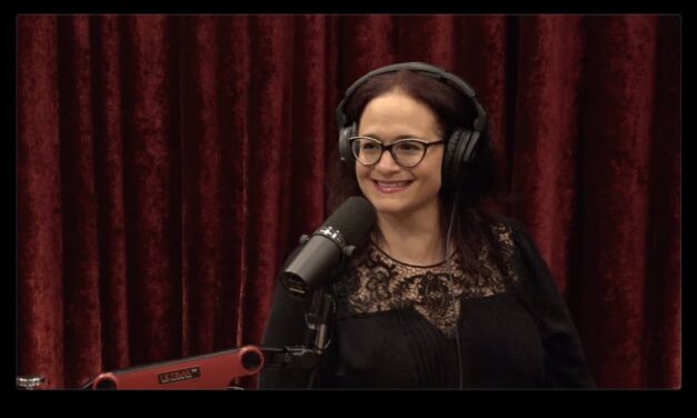 Joe Rogan Experience #2227 – Adrienne Iapalucci