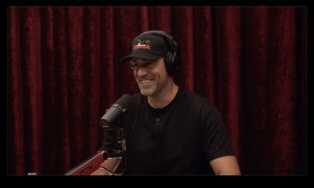 Joe Rogan Experience #2325 – Aaron Rodgers