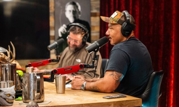 Joe Rogan Experience #2339 – Luis J. Gomez & Big Jay