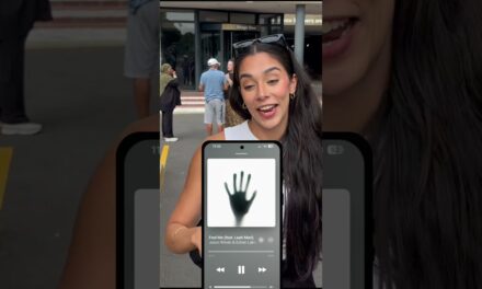 42 Questions with Leah Mari aka thee gorgeous Vivian Ward in Pretty Woman: The Musical!