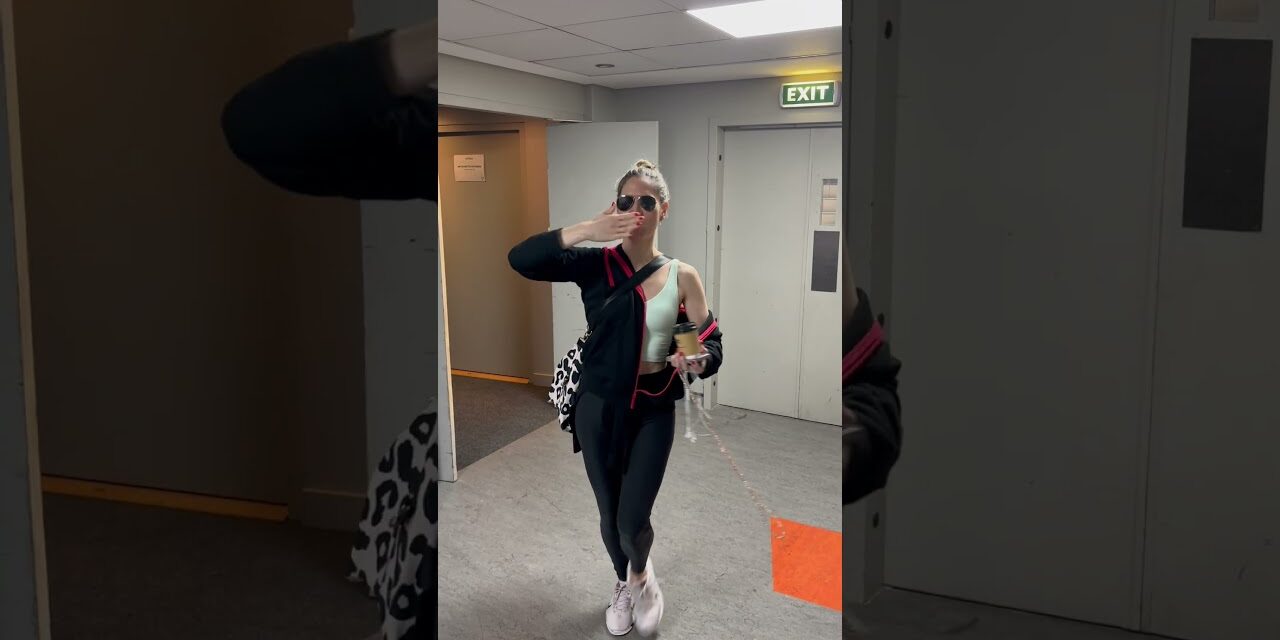 Pretty Woman: The Musical cast get dancing 💃