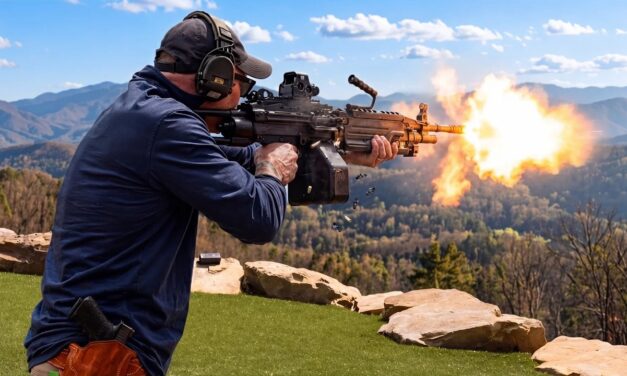 Shawn Ryan Shoots a M249 SAW for the First Time in 15 Years