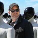 Shawn Ryan Tests a Real Humanoid Robot