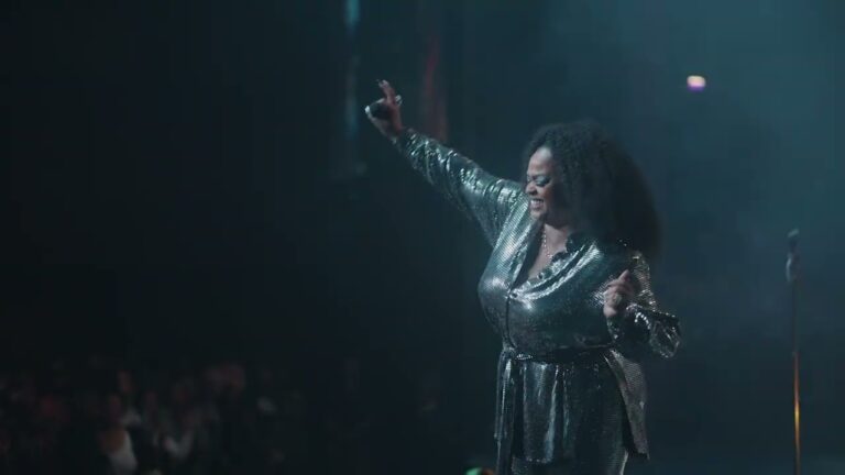 Grammy Award-winning soul icon Jill Scott returns this November!