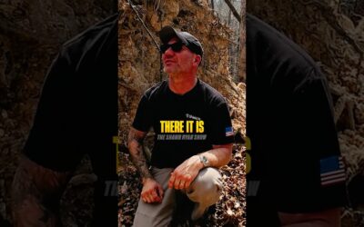 Navy SEAL Hunted by Ukrainian Drones on 100 Acres 🤯
