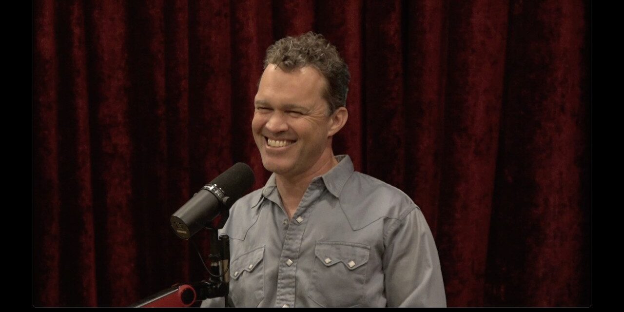 Joe Rogan Experience #2529 – Zach Bush